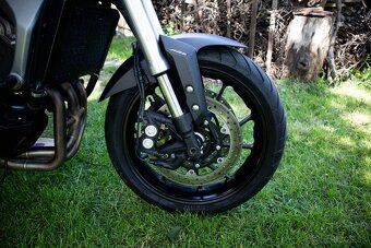 Yamaha MT09 - 8