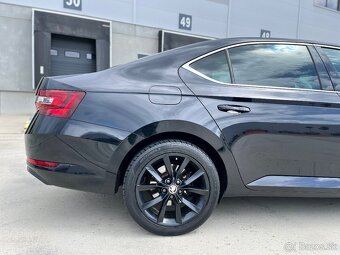 Škoda Superb 2,0tdi - 8