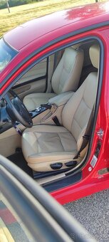 BMW E90 325i160KW - 8
