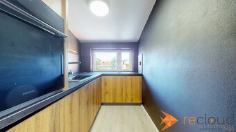Na predaj krásny moderný mezonet v centre Banskej Bystrice - 8