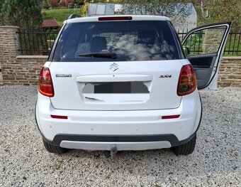 Suzuki SX4 1.6 Club, 4x4 r.v. 2010, benzín, manuál - 8