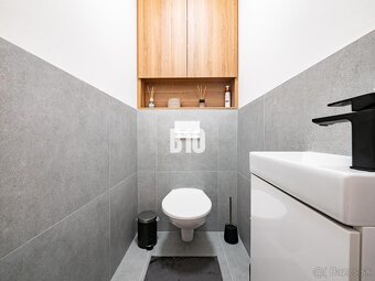 Moderný DOM, parkovanie, záhradka - pri Nitre - 8