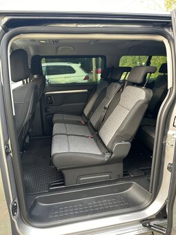 Prenájom vozidiel 8 miest automat - 8