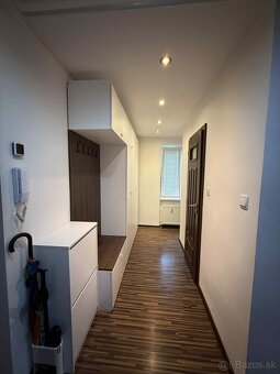 PRENÁJOM 2-izbový byt s pivnicou a parkovaním pri knižnici - 8