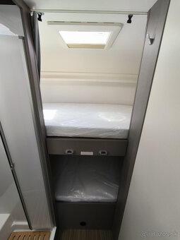nový karavan Etrusco T 6.9 BB 6-miestny - 8