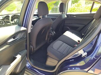 ALFA ROMEO STELVIO - 8