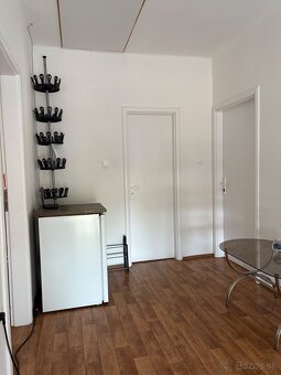 RK Diamant - prenájom RD s halou a parkovacími miestami - 8