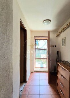 NA PREDAJ: 2-izbový rodinný dom_pozemok 457m2_Banka pri Pieš - 8