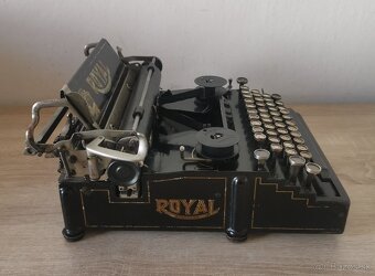 Starožitný písací stroj ROYAL 5 z roku 1912 - 8