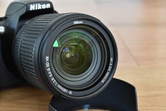 Nikon D5500 wifi - dotyk.disp. - 19 tis snimkov 18-140 VR AF - 8