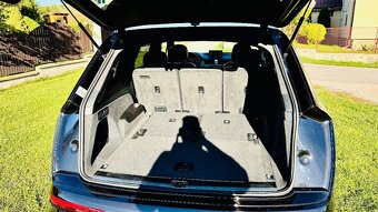 Audi Q7 quatro 7miest - 8