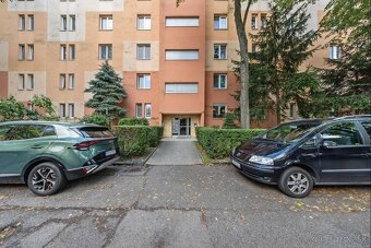 Trojizbový byt s parkovacím státím v Ružinove na predaj - 8