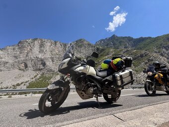 Suzuki V STROM DL 650 - 8