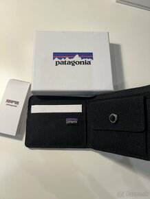 Patagonia peňaženka + nálepky patagonia - 8