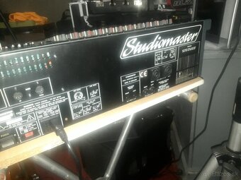 STUDIO MASTER - 8