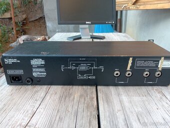 Electro Voice EVT 2210 - 8