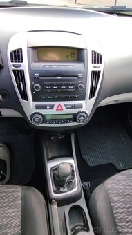 KIA CEED MOCION 1.4 16V 77 KW BENZIN - 8