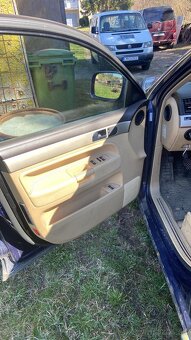 Volkswagen touareg 2.5 tdi manuál - 8