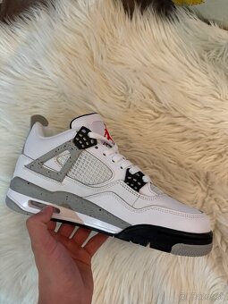 Jordan 4 - 8