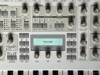 Access Virus Ti2 Polar + deluxe bag - 8