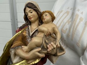 Krásná dřevěná socha Panna Marie s Ježíškem - 8