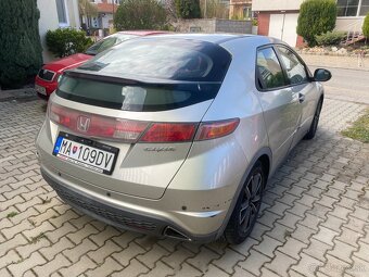 Honda Civic 1.8 vtec - 8