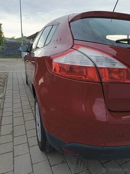 Renault Megane 1.6 - 8