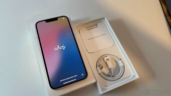 Apple iPhone 14 128GB strieborný - 8
