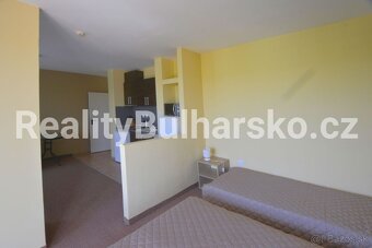 Zařízený apartmán 2kk v resortu u moře 64.990 EUR - 8