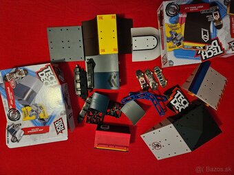 Predám  hračky a tričká - 8