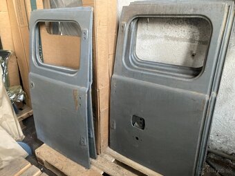 Uaz 452 predám diely karosérie - 8
