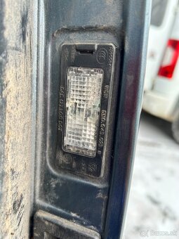 Páté dveře Škoda Octavia 3 kombi šedá - 8