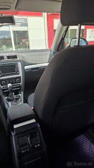 Škoda Octavia 2 1.6 TDI 77KW Facelift - 8
