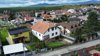 8-izb dom - Tovarniky - 8