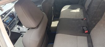 Predám Toyota Auris Hybrid 1.8 Edition - 8
