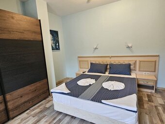 Trojizbový apartmán s morským panoramatickým výhľadom - 8