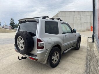 Mitsubishi Pajero 2.5 TD - 8