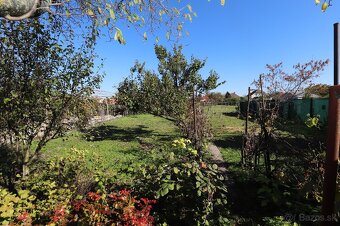 4 izbový rodinný dom s garážou v obľúbenej lokalite "západ - 8