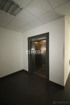 NA PRENÁJOM kancelária na námestí v "Dome obuvi" v meste H - 8