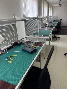 Montážny stôl pre rádioelektroniku (20ks) - 8