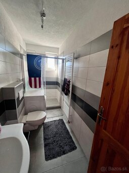 Na predaj priestranný dvojgen. rodinný dom, Spišská Belá - 8