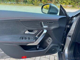 Mercedes-Benz CLA Kupé 250 4MATIC A/T - 8