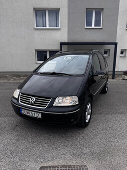 Volkswagen Sharan 1.9tdi 96kw 7 miestny , ťažné , highline - 8