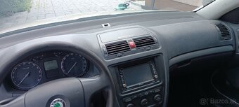 Škoda Octavia combi 2 - 8