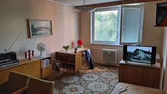 Veľký 3-iz. byt Stred, 83 m2, 2x loggia. - 8