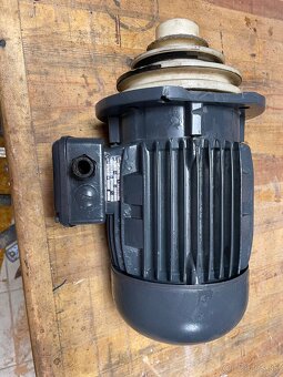 Sústruh diely na výrobu - 8