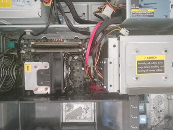 serverový počítač hp - 8