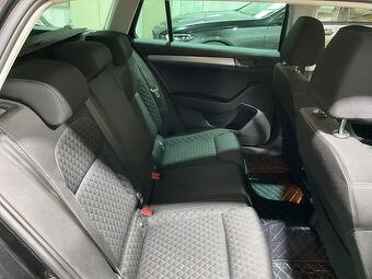 Škoda Superb Combi 2.0 TDI DSG STYLE - 8