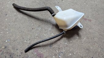 ND Škoda Felicia : Chladiaca nádobka, hadice - 8