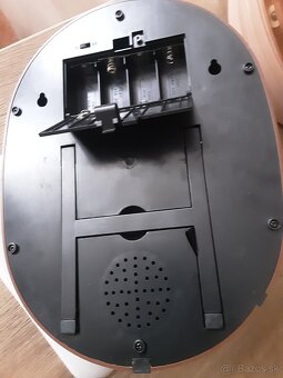 Predaj retro kávovaru,lávovej lampy,hovoriacej kačky a bate - 8